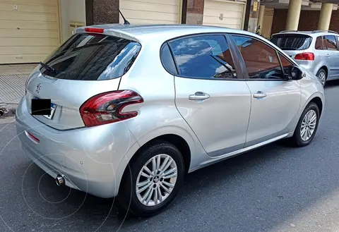 Peugeot 208 Allure 1.6 usado (2019) color Gris precio $16.500.000