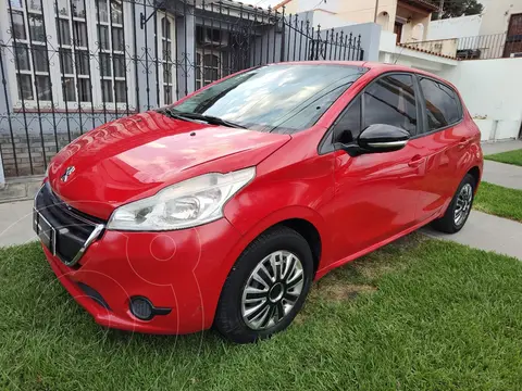 Peugeot 208 Active 1.5 usado (2015) color Rojo precio $7.200.000