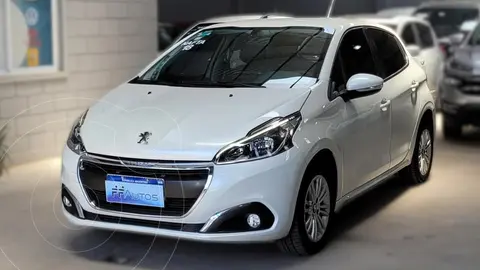 Peugeot 208 208 1.6 5P ALLURE NAV TIPTRONIC usado (2018) color Blanco precio $19.899.000