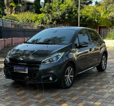 Peugeot 208 Feline 1.6 Tiptronic usado (2020) color Gris financiado en cuotas(anticipo $5.000.000 cuotas desde $250.000)