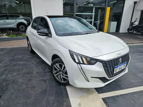 Peugeot 208 Feline 1.6 Tiptronic usado (2023) color Blanco financiado en cuotas(anticipo $2.000.000 cuotas desde $200.000)