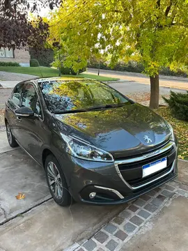 Peugeot 208 Feline 1.6 Tiptronic usado (2018) color Gris precio $19.300.000
