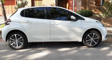 Peugeot 208 Feline 1.6 usado (2018) color Blanco Nacre precio $15.900.000