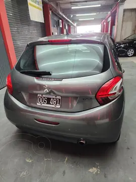 Peugeot 208 208 1.6 5P ALLURE TOUCH usado (2015) color Gris precio $12.000.000