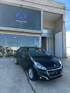 Peugeot 208 208 1.6 5P ALLURE usado (2018) color Negro precio $17.500.000