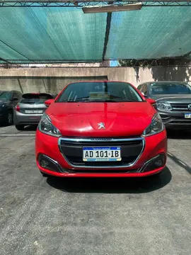 Peugeot 208 Allure 1.6 usado (2019) color Rojo precio $9.000.000