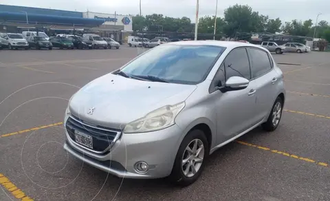 Peugeot 208 208 1.5 5P ALLURE NAV usado (2013) color Plata precio $9.500.000