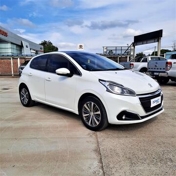 Peugeot 208 Feline 1.6 Tiptronic usado (2018) color Blanco precio $2.670.000
