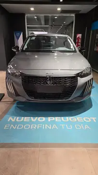 Peugeot 208 Allure 1.6 usado (2024) color Gris financiado en cuotas(anticipo $8.500.000 cuotas desde $350.000)
