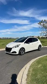Peugeot 208 GT 1.6 THP usado (2019) color Blanco Nacre financiado en cuotas(anticipo $7.500.000 cuotas desde $400.000)