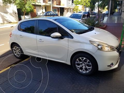 foto Peugeot 208 Allure 1.6 usado (2015) precio $1.040.000