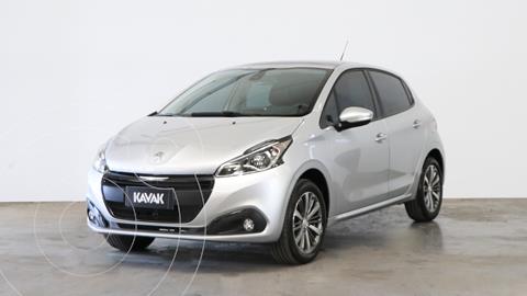 foto Peugeot 208 Feline 1.6 usado (2020) color Gris precio $2.280.000