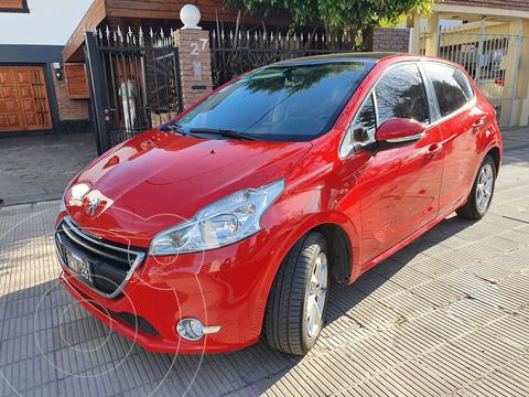 foto Peugeot 208 Allure 1.6 usado (2016) color Rojo precio $1.650.000