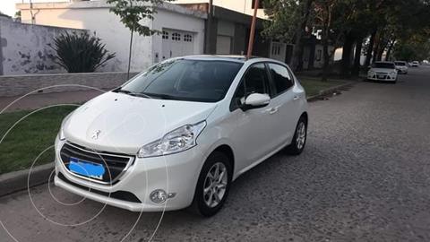 foto Peugeot 208 Allure 1.6 usado (2016) color Blanco Nacré precio $1.150.000