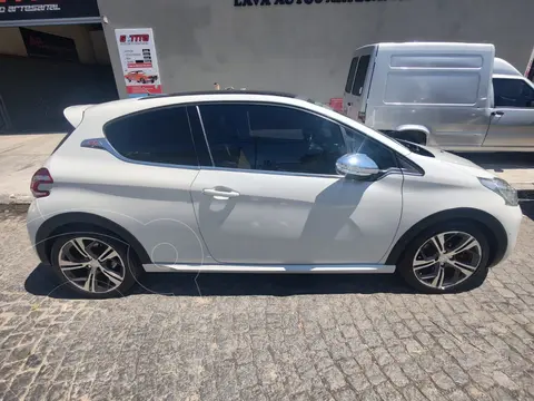 Peugeot 208 GTi usado (2016) color Blanco Nacre precio u$s19.500