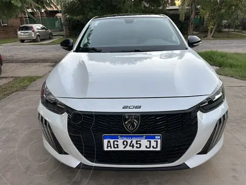 Peugeot 208 Allure 1.6 usado (2024) color Blanco Nacarado precio $26.000.000