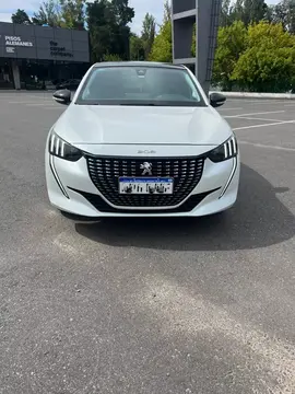 Peugeot 208 Feline 1.6 Tiptronic usado (2022) color Blanco financiado en cuotas(anticipo $7.000.000 cuotas desde $370.000)