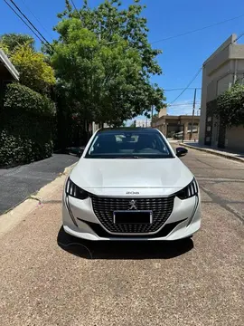 Peugeot 208 Feline 1.6 Tiptronic usado (2022) color Blanco precio $6.500.000