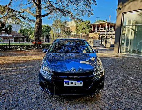 Peugeot 208 Active 1.6 usado (2019) color Gris financiado en cuotas(anticipo $1.890.000 cuotas desde $50.000)
