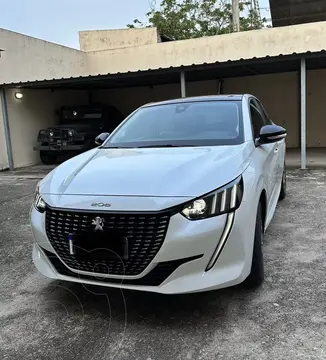 Peugeot 208 Feline 1.6 usado (2020) color Blanco financiado en cuotas(anticipo $8.500.000 cuotas desde $350.000)