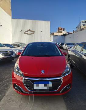 foto Peugeot 208 Feline 1.6 usado (2017) precio $1.599.900