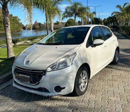 Peugeot 208 Active 1.5 usado (2016) color Blanco precio $12.000.000