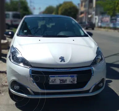 Peugeot 208 Feline 1.6 usado (2018) color Blanco Nacre precio $17.000.000
