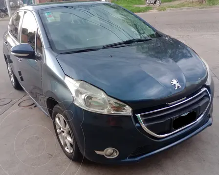 Peugeot 208 Allure 1.5 Full usado (2015) color Azul Bourrasque precio $12.000.000