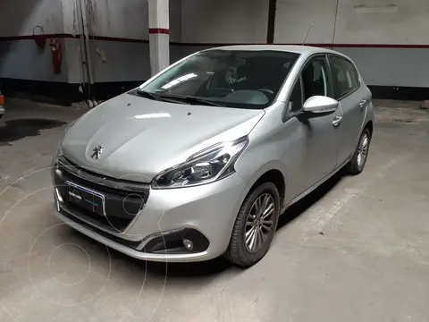 Peugeot 208 Allure 1.6 usado (2018) color Gris precio u$s15.700