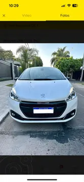 Peugeot 208 Feline 1.6 usado (2019) color Blanco financiado en cuotas(anticipo $5.000.000)