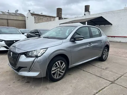 Peugeot 208 Allure 1.6 usado (2023) color Gris financiado en cuotas(anticipo $300.000 cuotas desde $250.000)