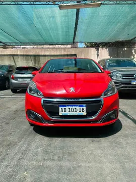 Peugeot 208 Allure 1.6 usado (2018) color Rojo precio $10.000.000