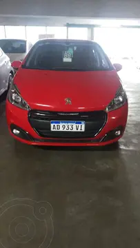 Peugeot 208 Allure 1.6 usado (2019) color Rojo precio $10.000.000