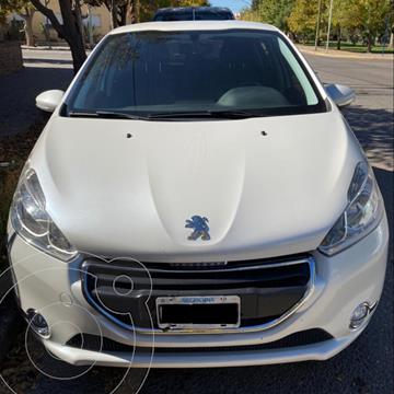 foto Peugeot 208 Allure 1.5 Full usado (2014) precio $1.280.000