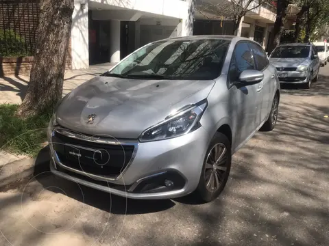 Peugeot 208 Feline 1.6 usado (2019) color Gris precio u$s13.000