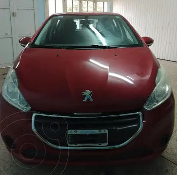Peugeot 208 Active 1.5 usado (2014) color Rojo Lucifer precio u$s9.500
