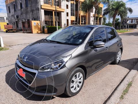 Peugeot 208 Active 1.5 usado (2017) color Gris precio $1.150.000