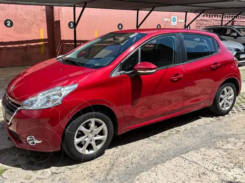 Peugeot 208 Allure 1.5 NAV usado (2014) color Rojo Rubi precio $14.700.000