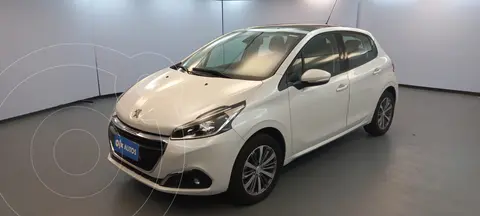 Peugeot 208 Feline 1.6 usado (2019) color Blanco precio $4.200.000