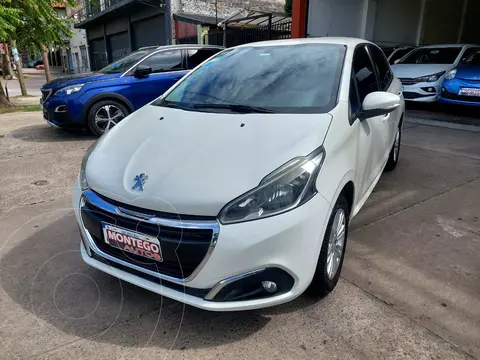 Peugeot 208 Allure 1.6 Aut usado (2016) color Blanco Banquise precio u$s11.300