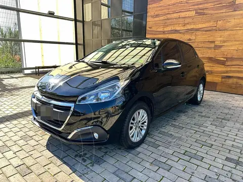 Peugeot 208 Feline 1.6 usado (2019) color Negro Perla financiado en cuotas(anticipo $5.000.000 cuotas desde $200.000)
