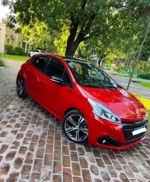Peugeot 208 Feline 1.6 usado (2019) color Rojo precio $7.000.000