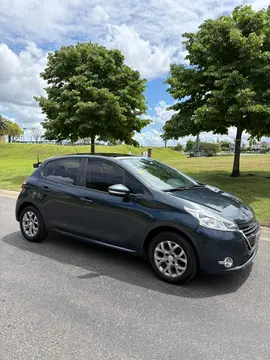 Peugeot 208 Allure 1.6 usado (2016) color Azul precio u$s10.000