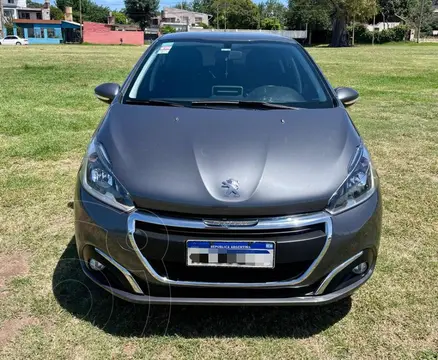 Peugeot 208 Allure 1.6 usado (2019) color Gris financiado en cuotas(anticipo $9.000.000 cuotas desde $200.000)