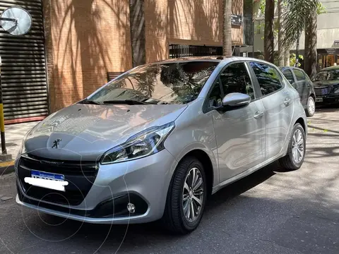 Peugeot 208 Feline 1.6 Tiptronic usado (2020) color Gris financiado en cuotas(anticipo $6.500.000 cuotas desde $300.000)