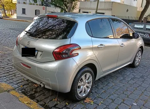 Peugeot 208 Active 1.6 usado (2019) color Plata precio $15.000.000
