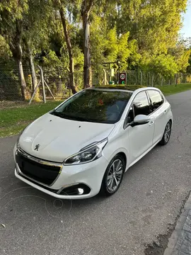 Peugeot 208 Feline 1.6 usado (2019) color Gris financiado en cuotas(anticipo $7.000.000 cuotas desde $350.000)