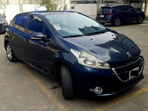 Peugeot 208 Allure 1.6 usado (2014) color Azul Bourrasque precio $13.500.000