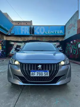 Peugeot 208 Allure 1.6 Tiptronic usado (2023) color Gris financiado en cuotas(anticipo $8.500.000 cuotas desde $179.000)