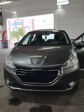 Peugeot 208 Allure 1.6 usado (2016) color Gris Aluminium precio $18.000.000